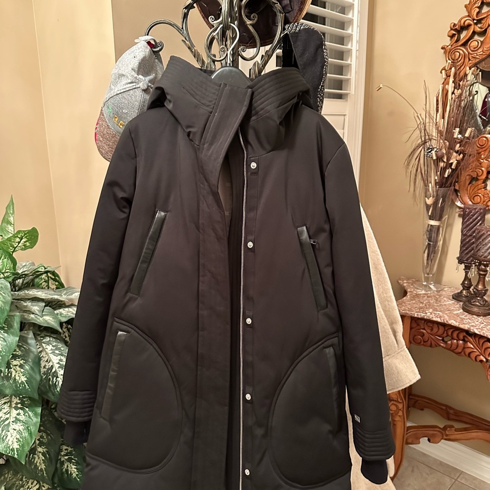 Saundra Soia and Kyo Down Jacket/Coat